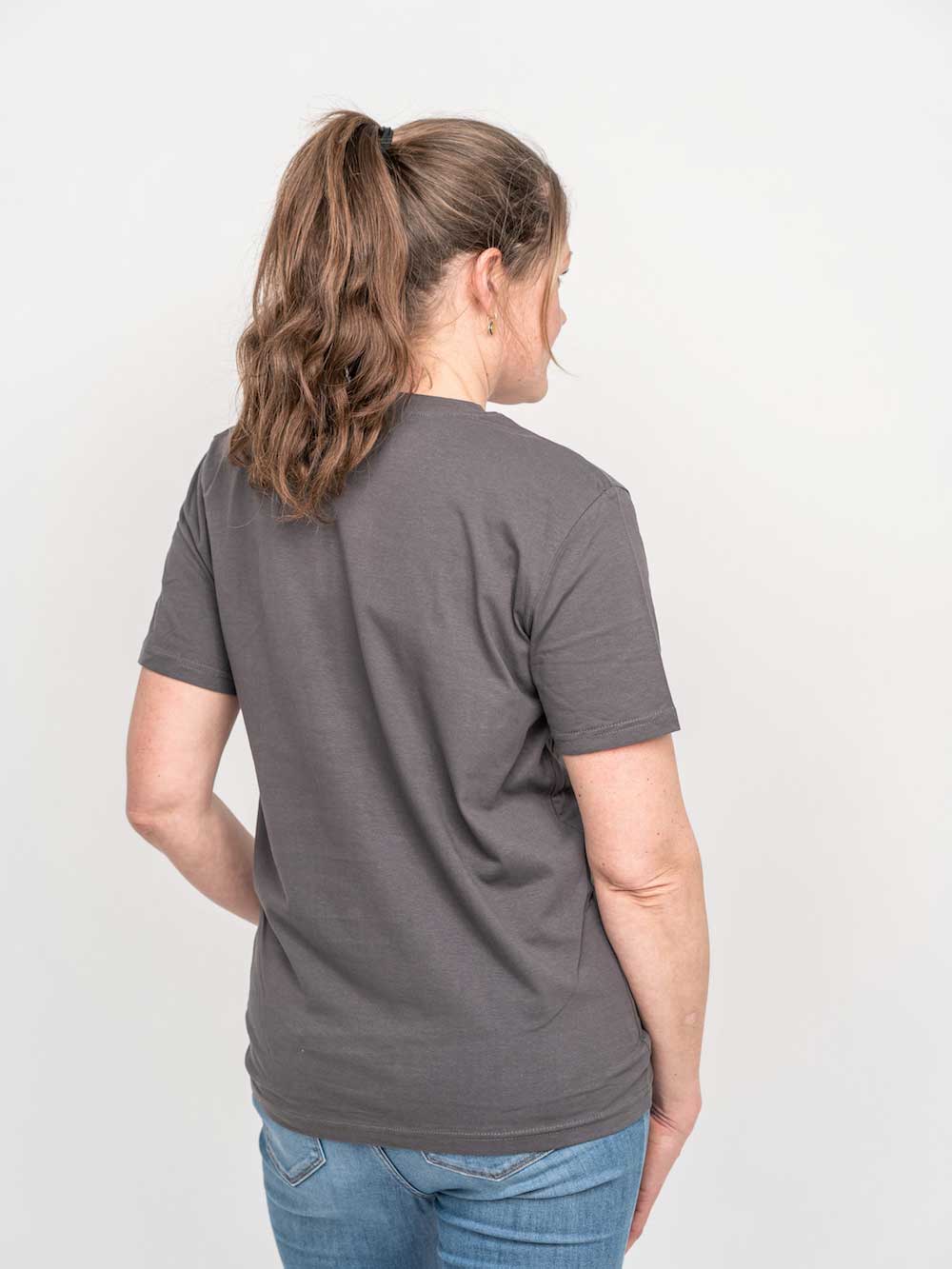 Landvergnügen Logo T-Shirt – Anthrazit - Image 6